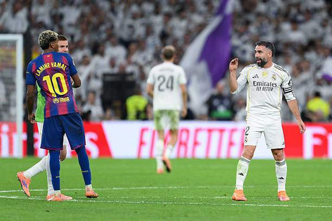 Yamal và Carvajal cãi nhau to ở trận El Clasico