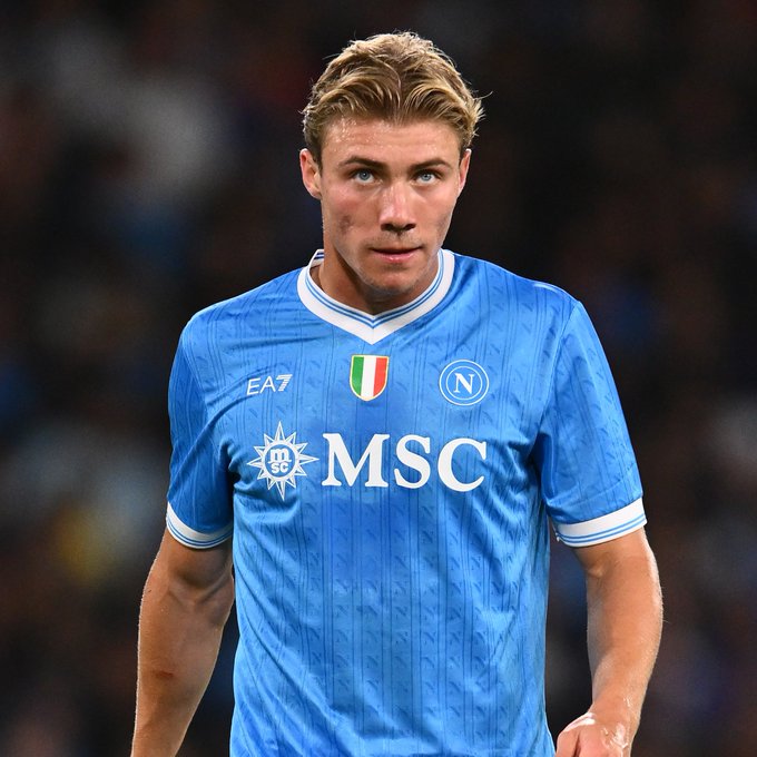 MU muốn bán đứt Hojlund 