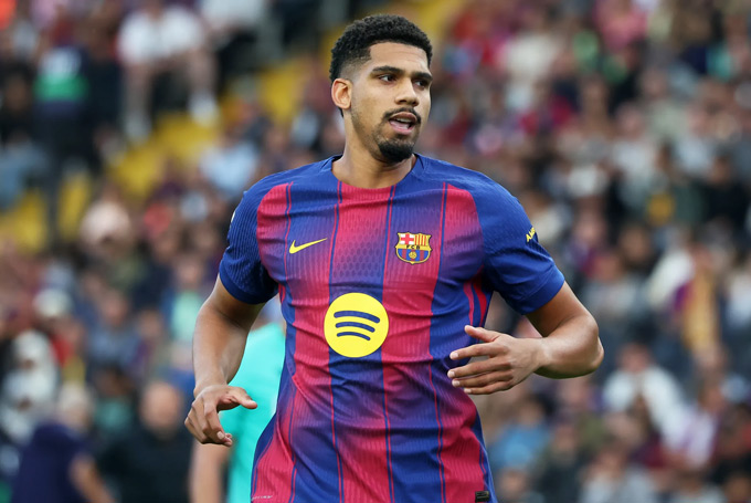 Ronald Araujo (Barcelona)