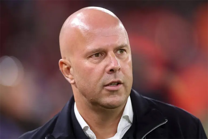 Arno Slot đã xoay tua 10/11 người ở đội hình xuất phát trước Crystal Palace