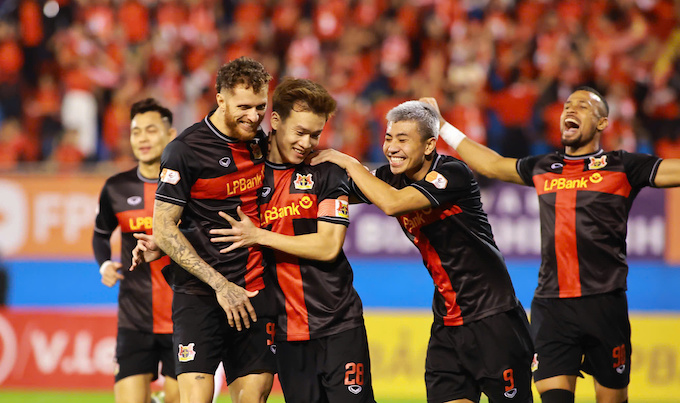 Ninh Bình hiệm vẫn đang dẫnn đầu bảng. ảnh: Đức Cường 