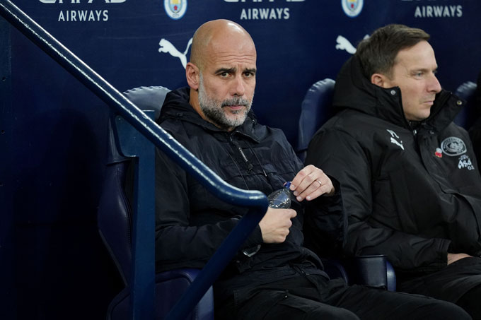 Pep tuyên bố Man City bị trọng T đối xử bất công suốt 10 năm qua
