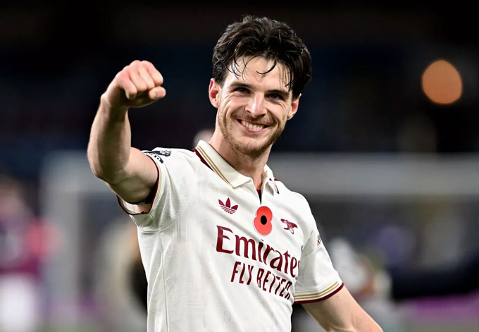 Arsenal đang bay cao trên BXH