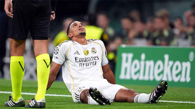 Alexander-Arnold gặp nhiều vấn đề kể từ khi tới Real