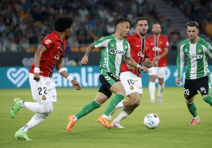 Cựu sao MU đã bớt rườm ra và trở nên thực dụng, hiệu quả và lạnh lùng hơn.