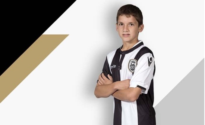 Barca từng săn đuổi Tzolis khi anh mới 13 tuổi