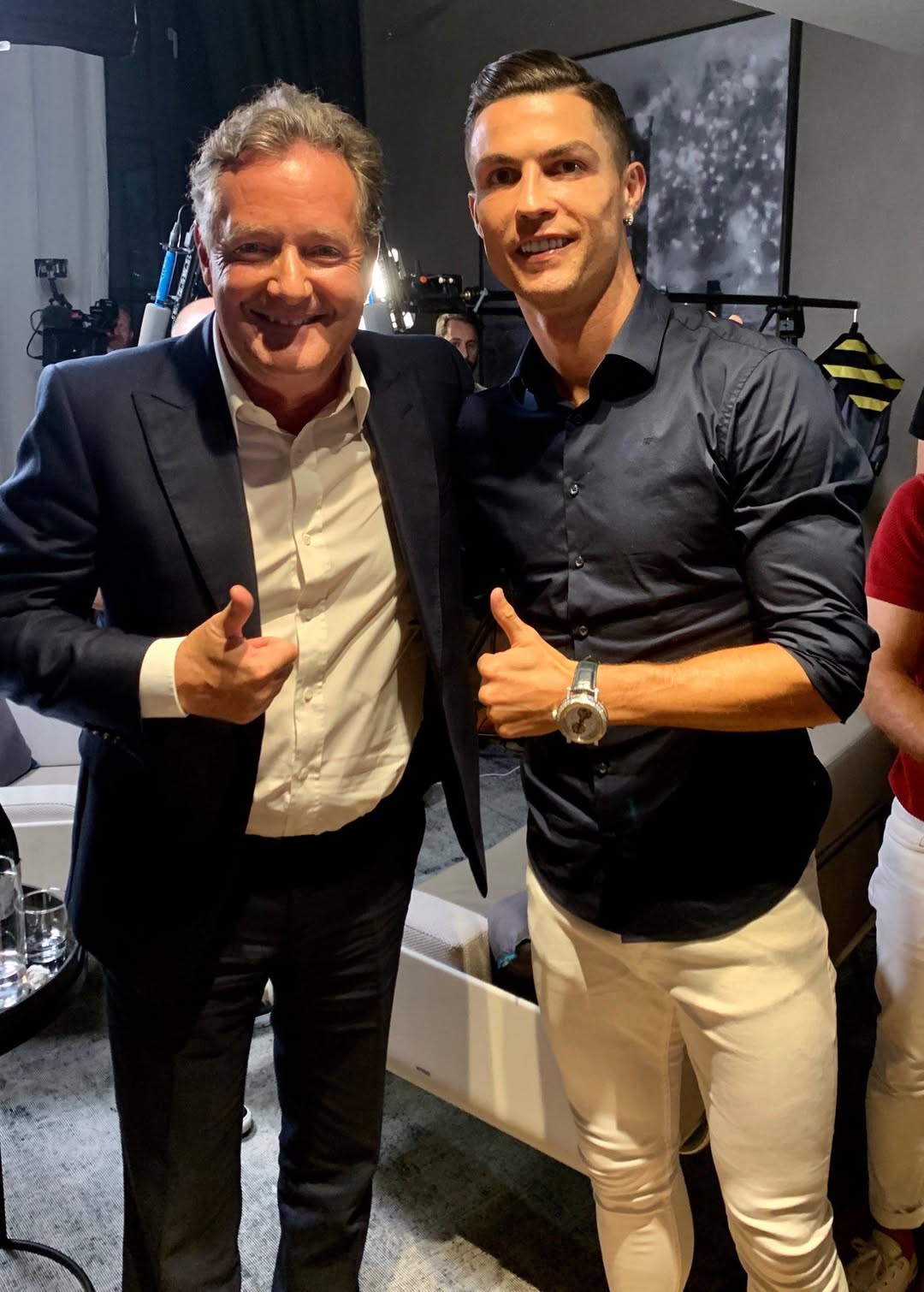 Mối quan hệ thân thiết giữa Ronaldo và Morgan khiến cuộc phỏng vấn mất tính khách quan