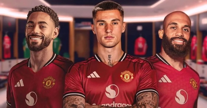 Bộ ba tân binh Cunha - Sesko - Mbeumo cho phép MU chơi thứ bóng đá trực diện