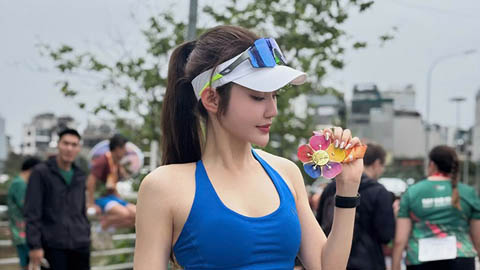 Người đẹp làng gym Phương Linh nổi bật trên đường chạy