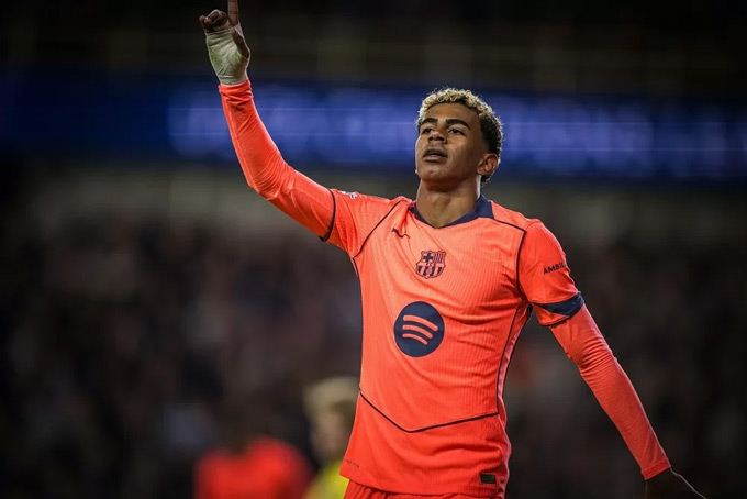 Yamal đang là một trong những vấn đề của Barca