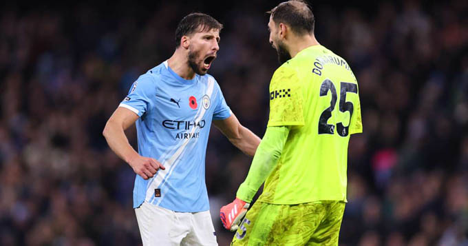 Dias và dàn sao Man City có trận đấu hay trước Liverpool