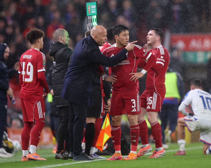 HLV Slot cần giúp Liverpool cải thiện ngay phong độ sân khách