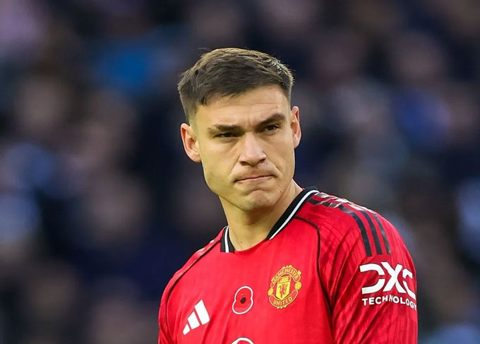 Ugarte cũng từng bị Amorim mắng không tiếc lời