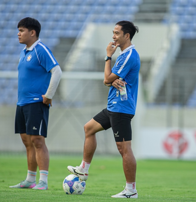 HLV Lê Đức Tuấn của SHB Đà Nẵng. Ảnh: Phi Hải