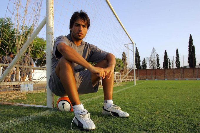 Rosas lang bạt qua nhiều CLB và giải nghệ ở đội bóng nhỏ Eldense