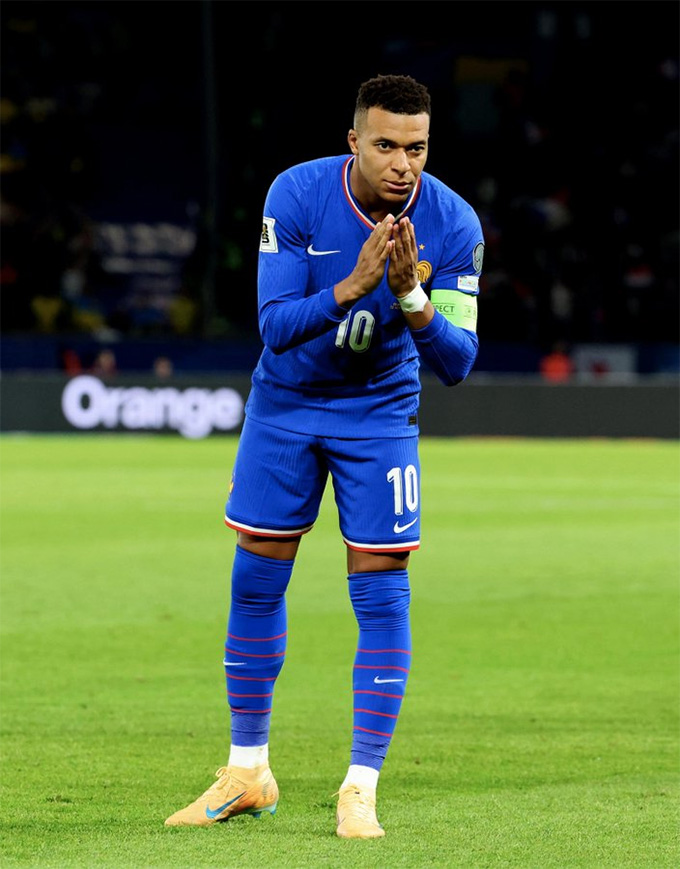 Kylian Mbappe đạt cột mốc 400 bàn trước cả Lionel Messi lẫn Cristiano Ronaldo