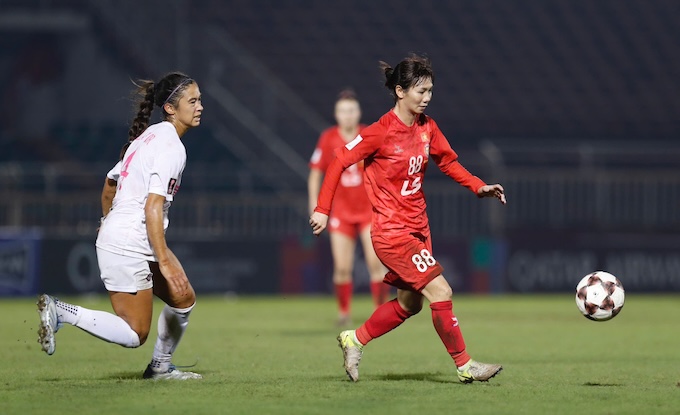 Thuỳ Trang và đồng đội đã đánh bại Stallion Laguna ở trận mở màn. Ảnh: Anh Khoa