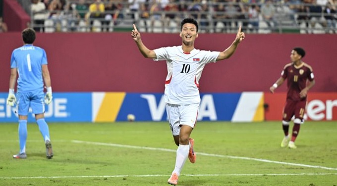 U17 Triều Tiên sẽ chạm trán với U17 Nhật Bản ở vòng 1/8