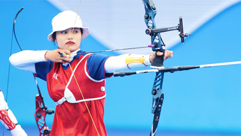 Bắn cung Việt Nam: Chờ Ánh Nguyệt 'ngắm chuẩn'