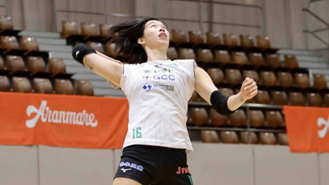 Thanh Thúy chơi hay khiến 2 sao bóng chuyền Thái Lan choáng ngợp 