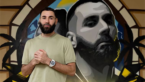 Simone Inzaghi celebrating with his Inter Milan players after beating Barcelona.