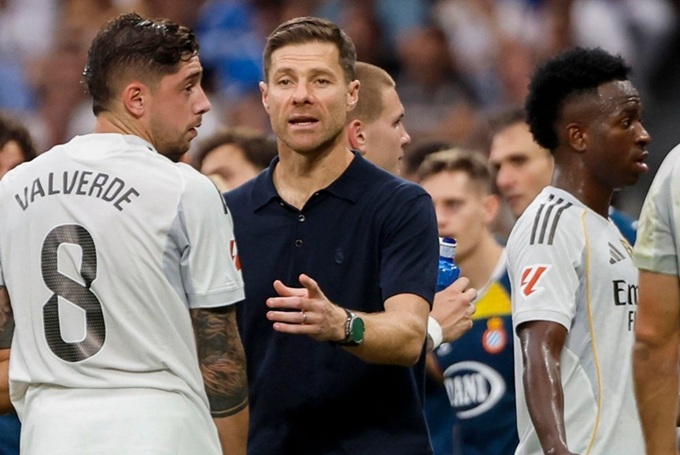 Xabi Alonso tin tưởng giao băng thủ quân cho Valverde