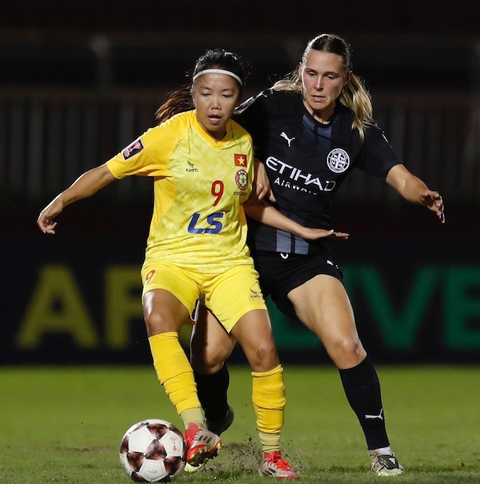 Huỳnh Như được tung vào sân từ hiệp 2 để cải thiện thế trận. Ảnh: Anh Khoa