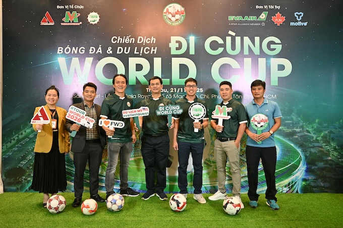 Lễ ra mắt chiến dịch "Đi cùng World Cup". Ảnh: AH