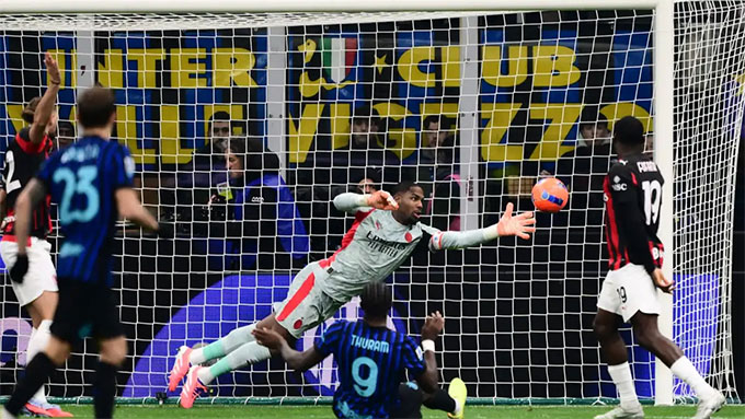 Maignan từ chối nỗ lực của Thuram