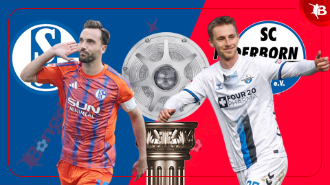 Simone Inzaghi celebrating with his Inter Milan players after beating Barcelona.