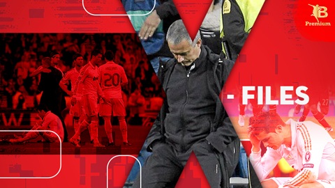 Simone Inzaghi celebrating with his Inter Milan players after beating Barcelona.