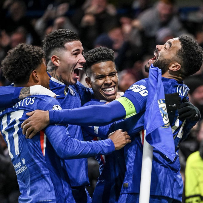 Chelsea có có tổng cộng 16 cầu thủ khác nhau ghi bàn mùa này