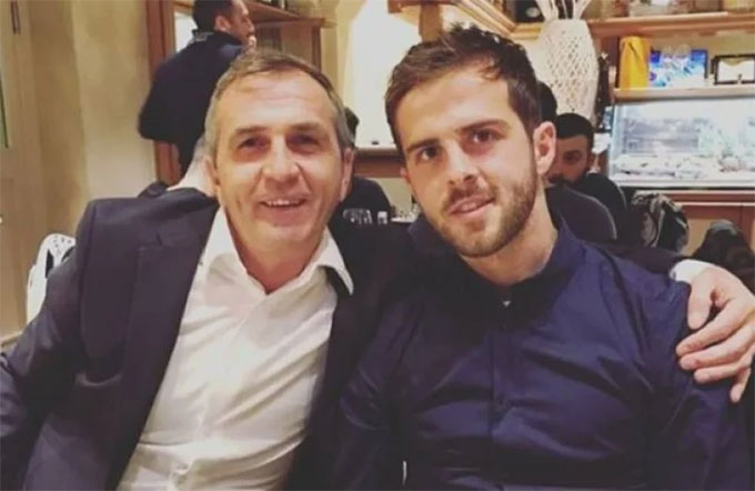 Cha anh Fahrudin Pjanic đưa anh đến Luxembourg để tránh chiến tranh