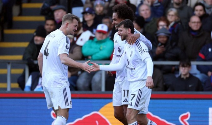 Quá nhiều người hùng trong bức ảnh này!