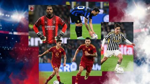 Simone Inzaghi celebrating with his Inter Milan players after beating Barcelona.