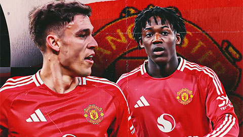 Simone Inzaghi celebrating with his Inter Milan players after beating Barcelona.