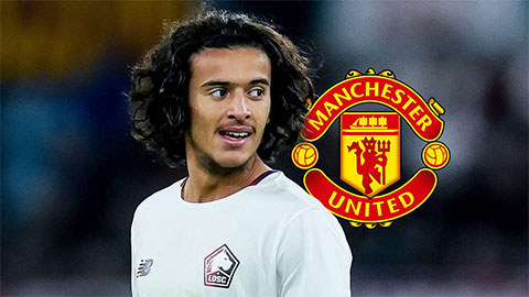 Simone Inzaghi celebrating with his Inter Milan players after beating Barcelona.