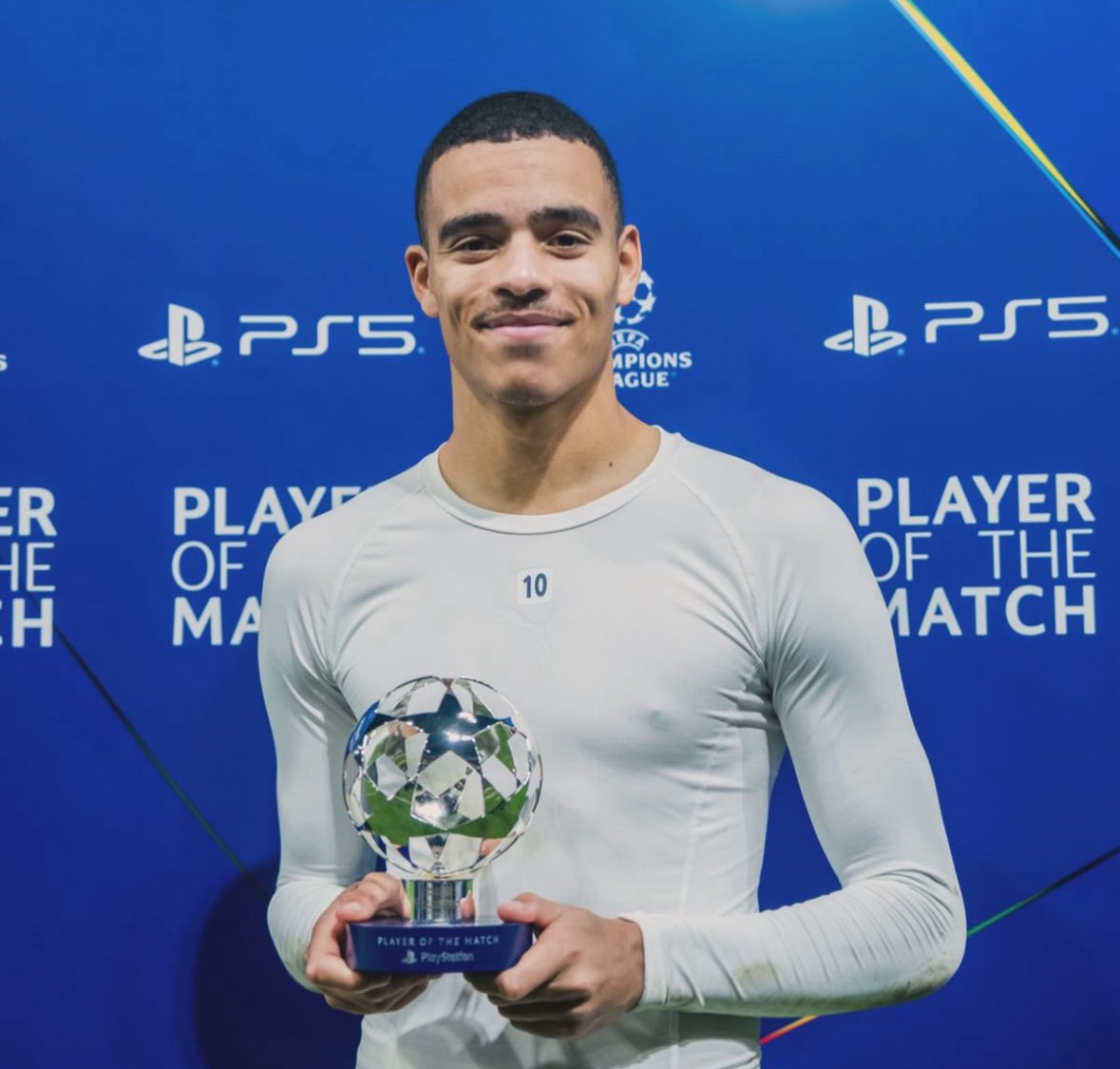 Nhiều CLB Anh muốn có Greenwood nhưng không dễ