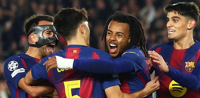 Có 18 cầu thủ Barca đã chạm mốc 700 phút thi đấu ở mùa này