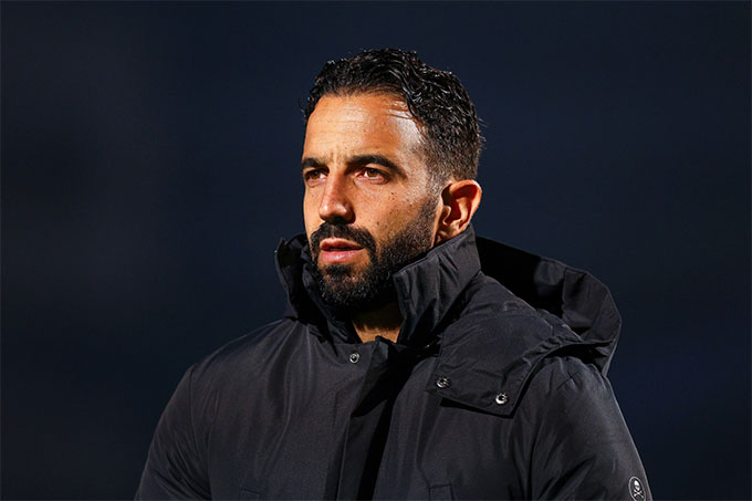 HLV Amorim không chắc có thể sử dụng các cầu thủ châu Phi ở trận đấu tới