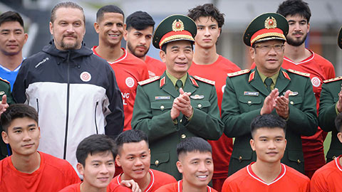 Đại tướng Phan Văn Giang gặp mặt, động viên CLB Thể Công Viettel