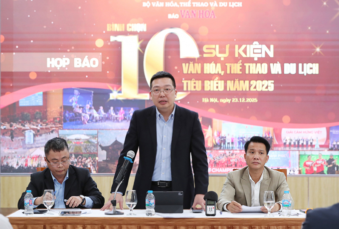 Ông Nguyễn Anh Vũ, Tổng biên tập Báo Văn hóa trao đổi với báo chí về việc triển khai tổ chức bình chọn