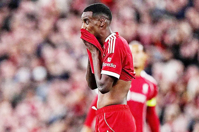 Những lối thoát của Liverpool sau chấn thương của Isak