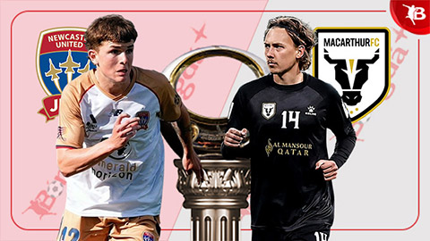 Simone Inzaghi celebrating with his Inter Milan players after beating Barcelona.