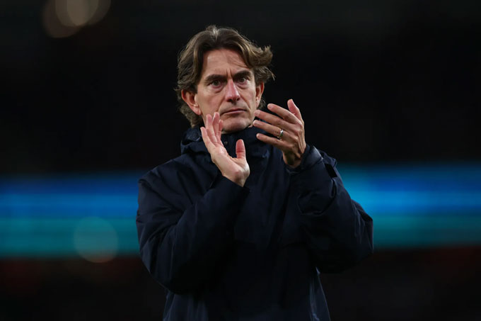 HLV Thomas Frank đang gặp khó tại Tottenham