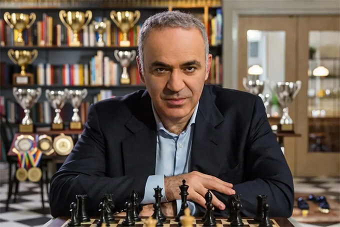 Garry Kasparov là vua cờ vĩ đại nhất mọi thời đại