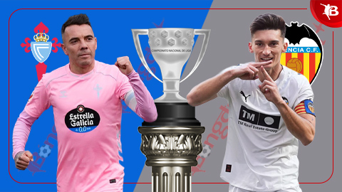 Simone Inzaghi celebrating with his Inter Milan players after beating Barcelona.