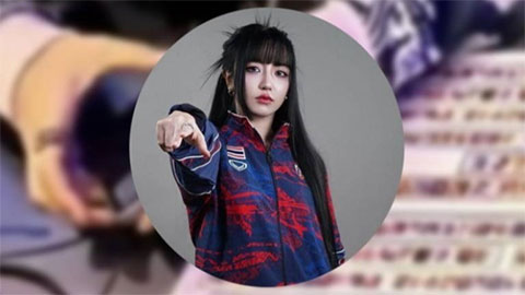 Simone Inzaghi celebrating with his Inter Milan players after beating Barcelona.