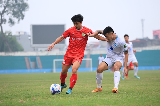 Công Phượng đã quay lại thi đấu trong màu áo của Đồng Nai. Ảnh: FBNV