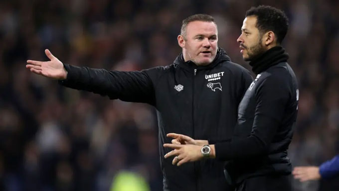 Rosenior từng là trợ lý của Rooney tại Derby